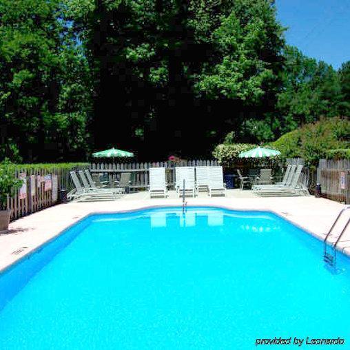 Durham Skyland Inn Facilities photo