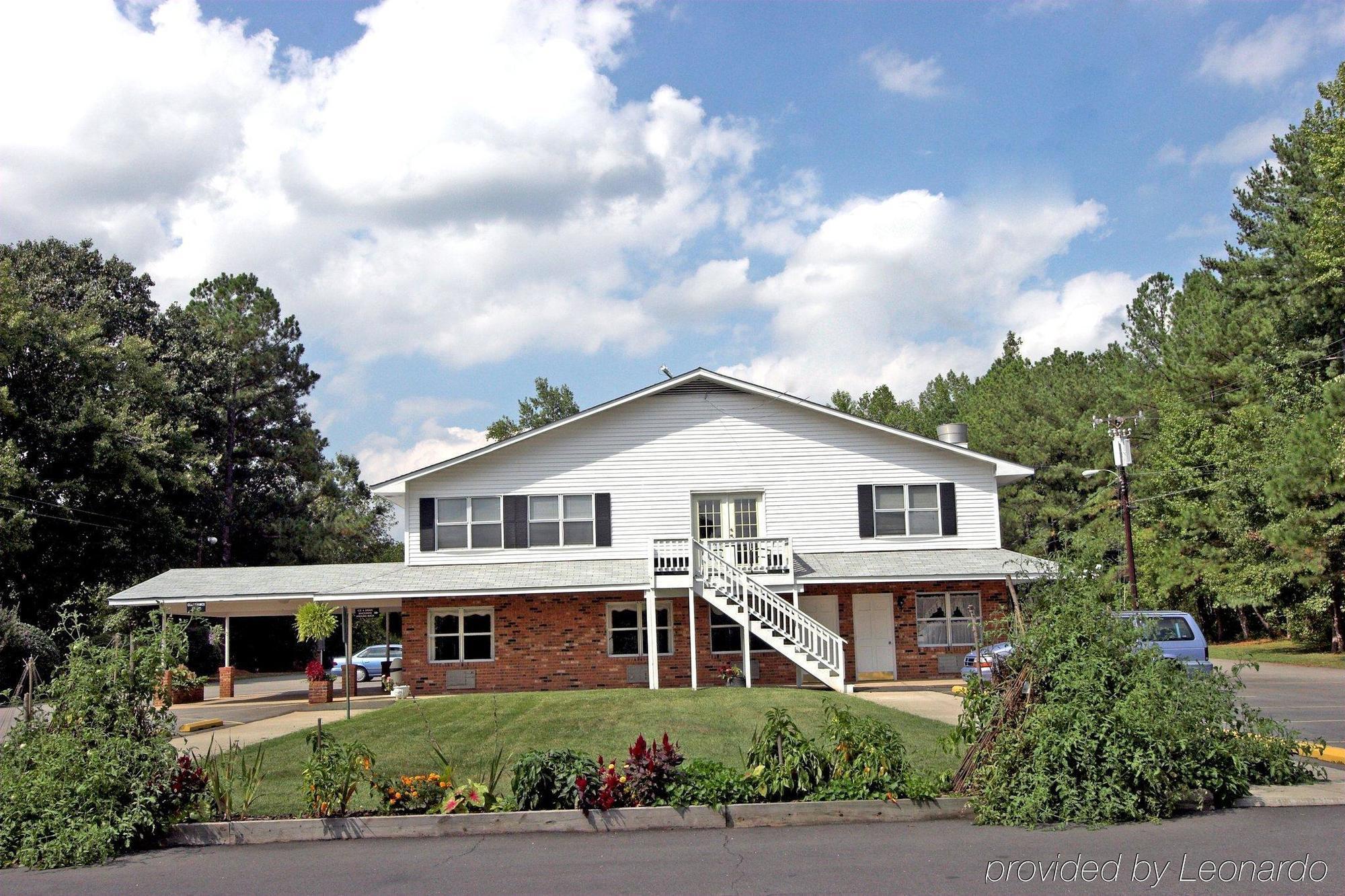 Durham Skyland Inn Exterior photo