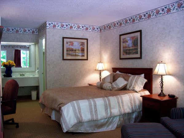 Durham Skyland Inn Exterior photo